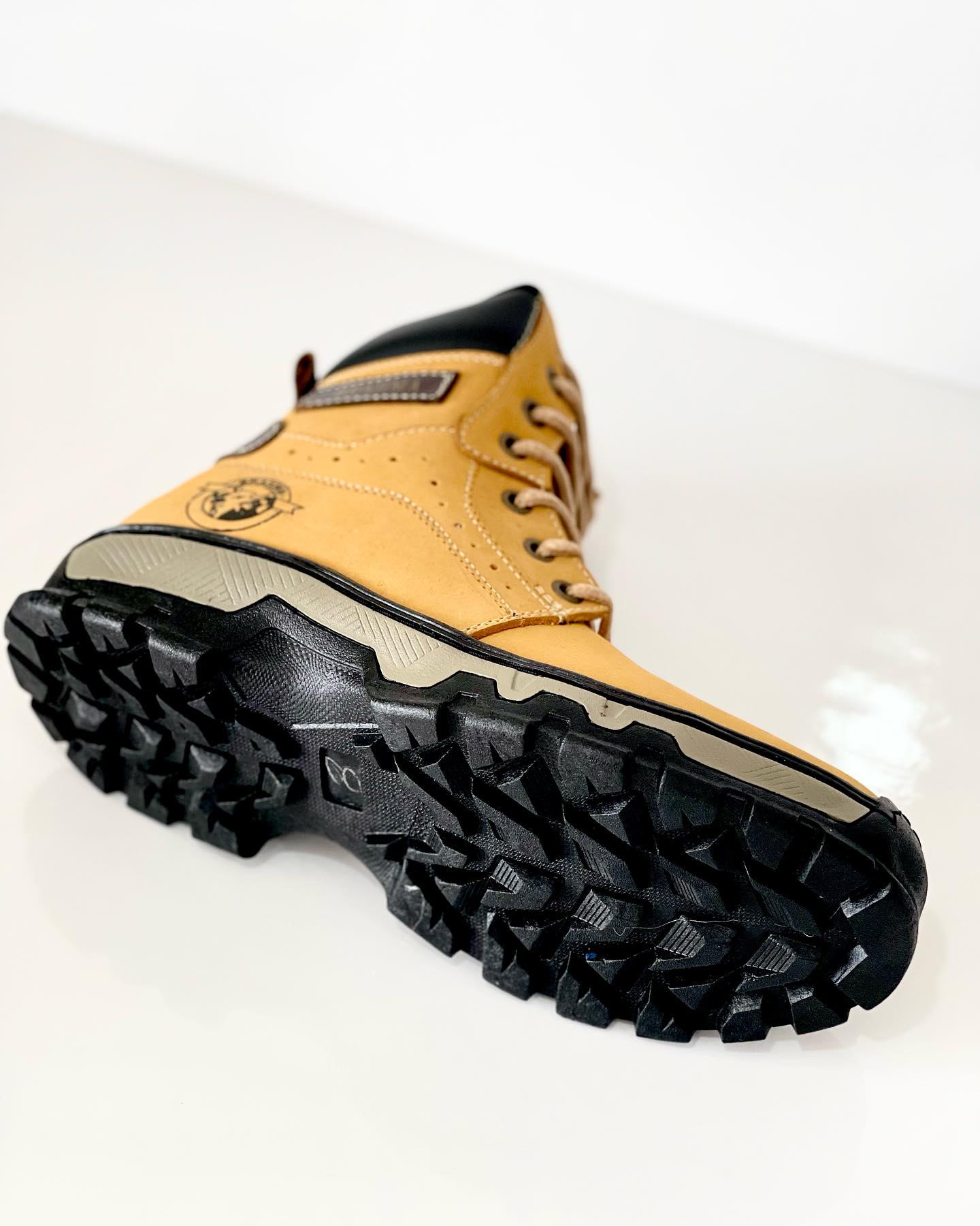 Bota Brahma Iron Legacy 2.0