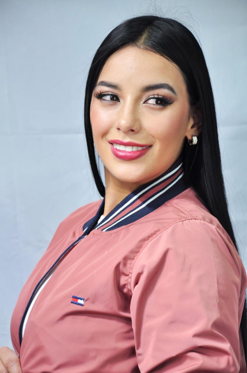 <strong>Camila G.</strong>